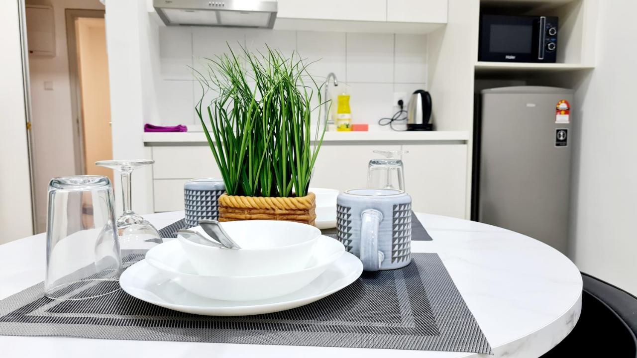 קואלה לומפור Chambers Serviced Suites Klcc By Cozy Stay מראה חיצוני תמונה