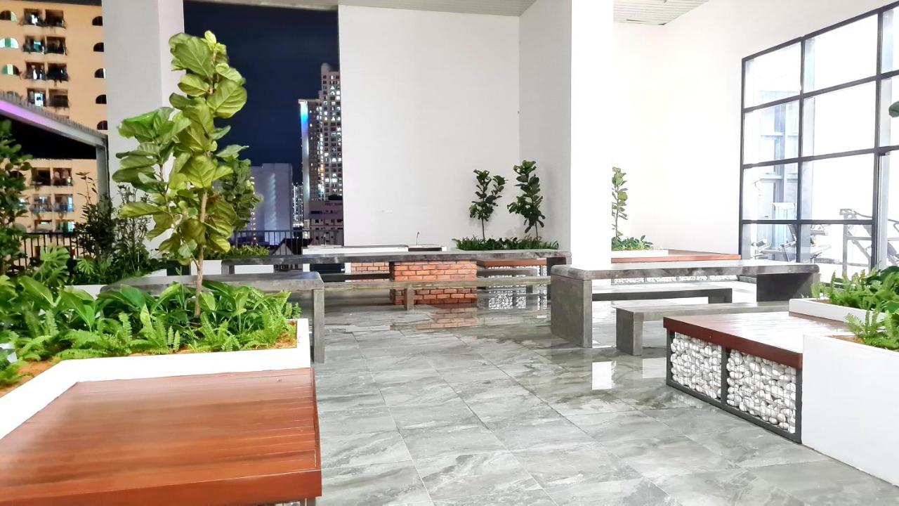 קואלה לומפור Chambers Serviced Suites Klcc By Cozy Stay מראה חיצוני תמונה