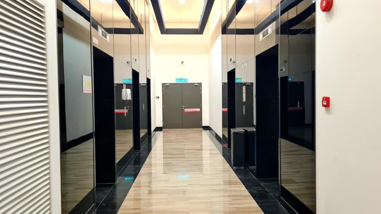 קואלה לומפור Chambers Serviced Suites Klcc By Cozy Stay מראה חיצוני תמונה