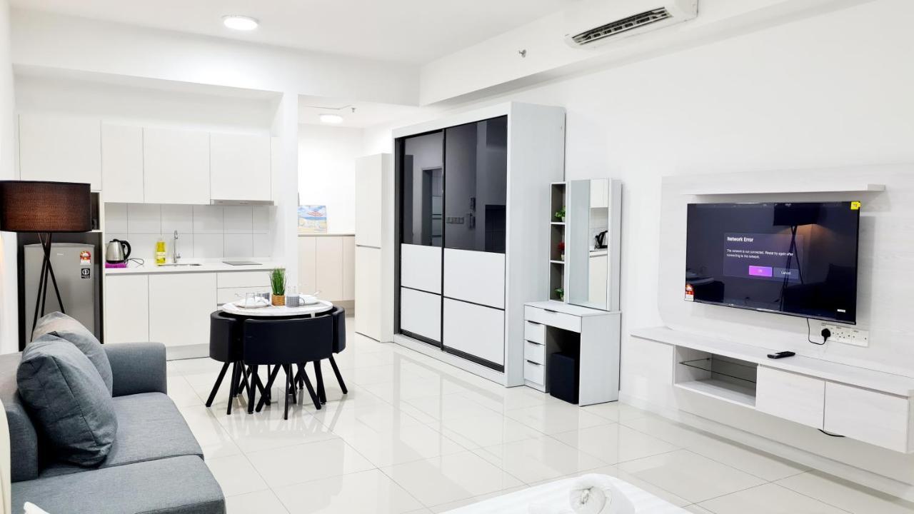 קואלה לומפור Chambers Serviced Suites Klcc By Cozy Stay מראה חיצוני תמונה